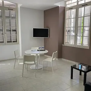Five Stars C6 Marseille